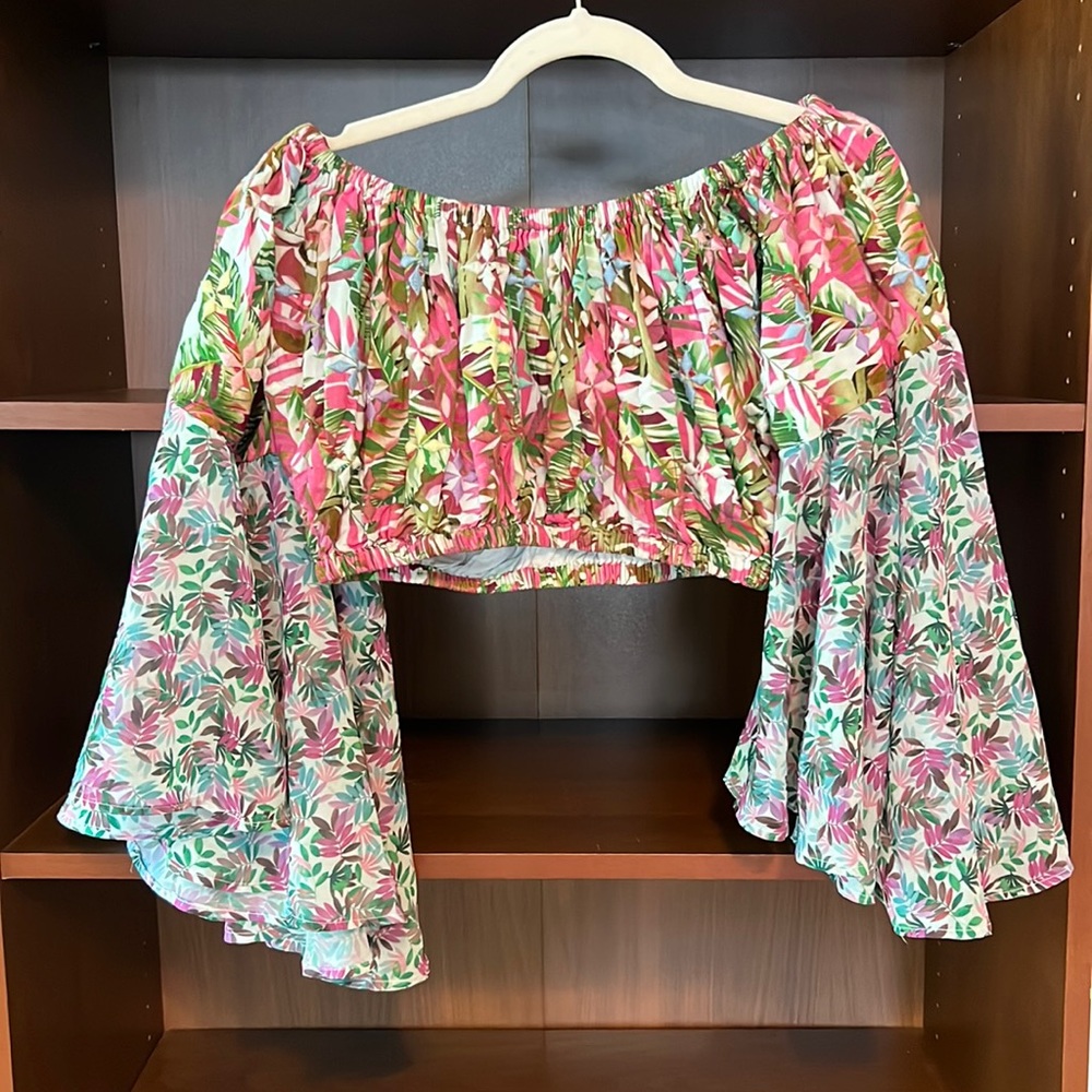 Mochi The Art of Embroidery Floral Bell Sleeve Crop Top